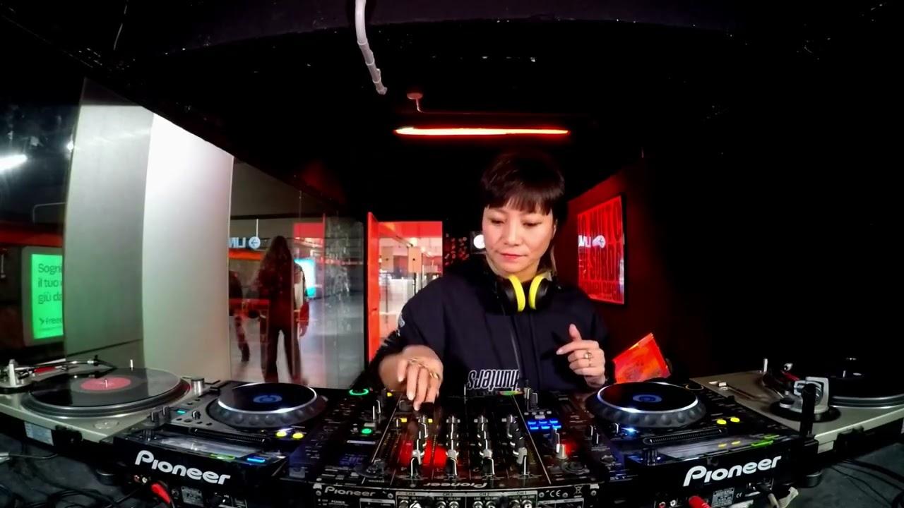 MOUNTAIN GROOVE E16 with HIROKO HACCI