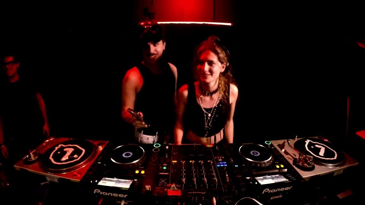 GESTALT MEETS LINEA for MDW with EVA BLOO