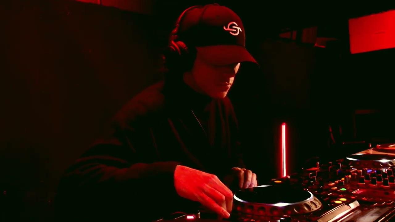THE SATURN MOVEMENT E02 with DAMIAN CHURCH