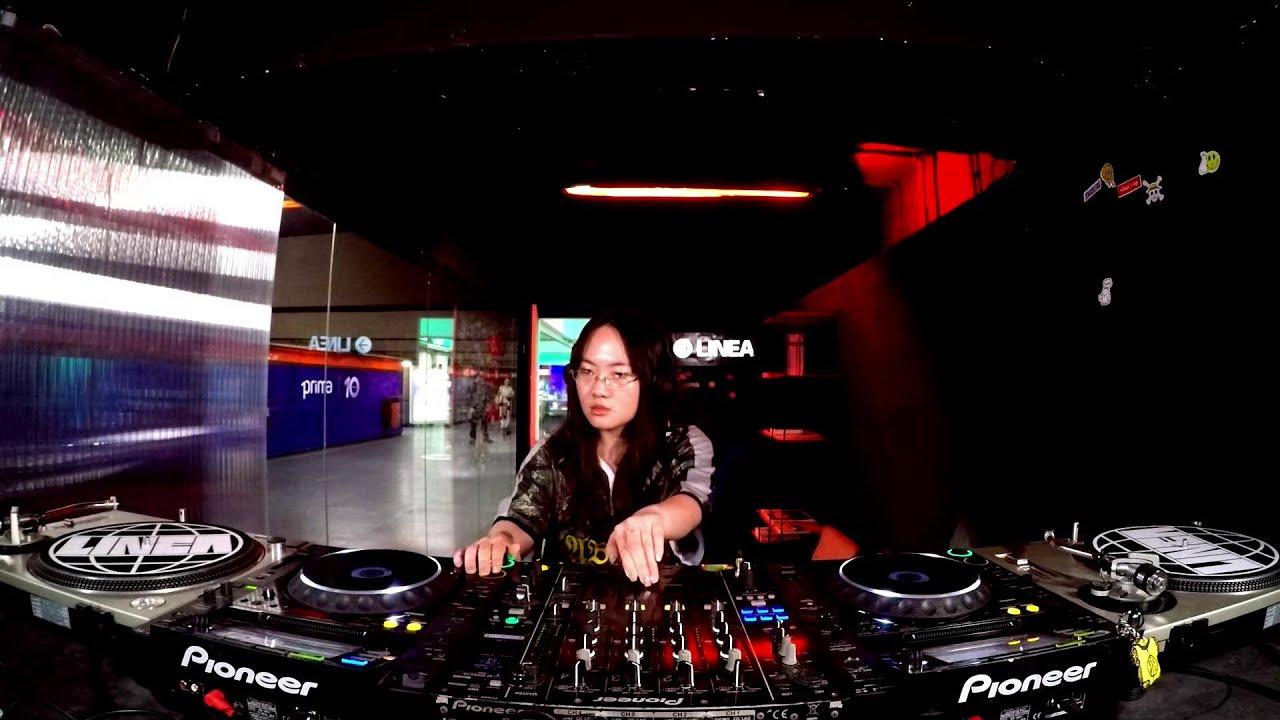 BUBBLING pres. CAFE LOTUS E03 INSALATA MISTA