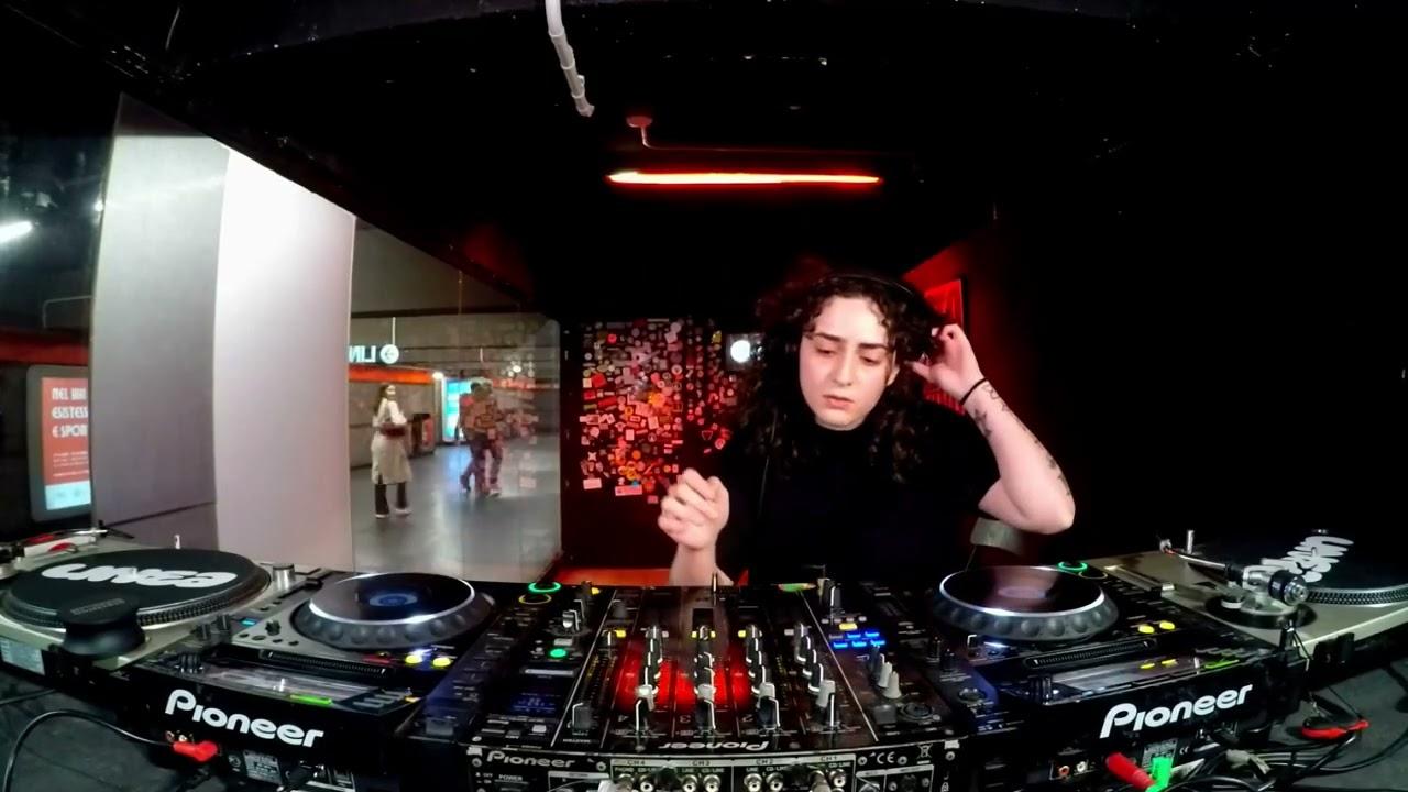 GESTALT E31 with SARA RU