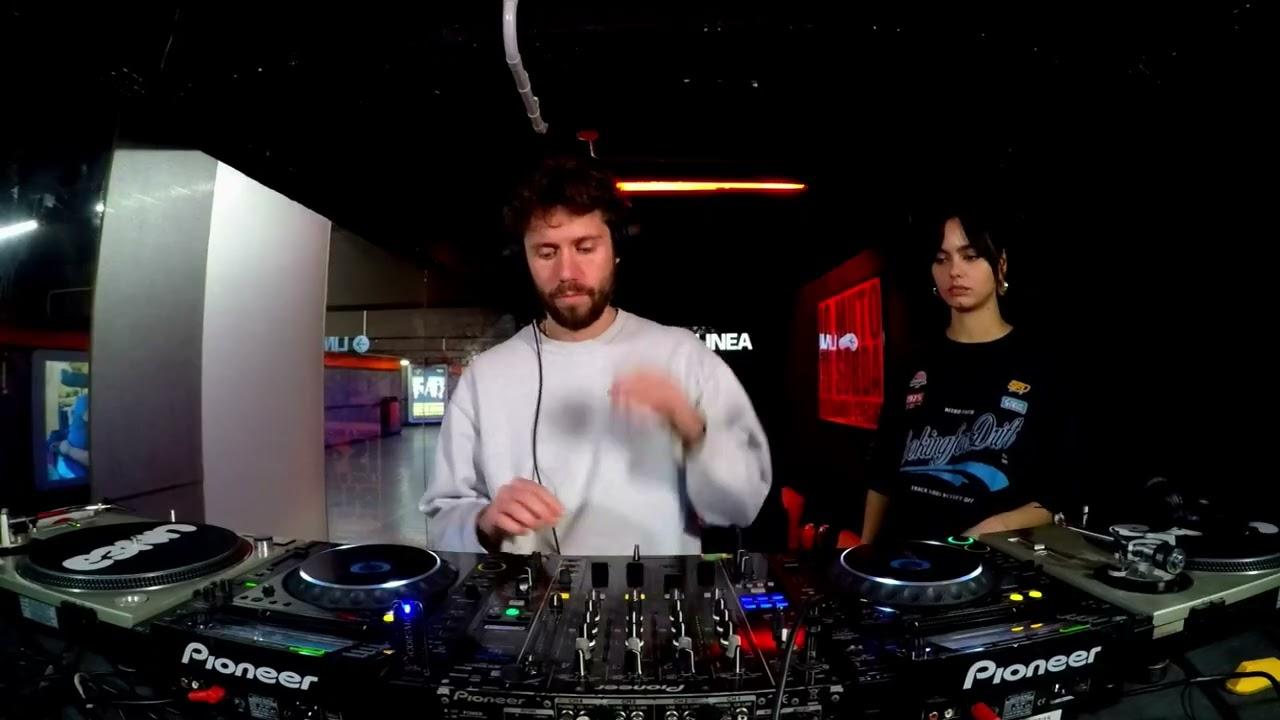 EZRA b2b NIIKA