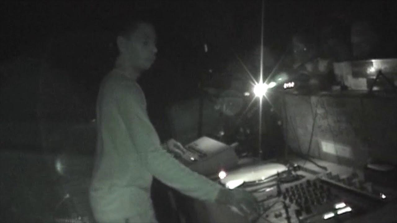 Jeff Mills TR-909 DJ Shufflemaster at Maniac Love Tokyo 1999