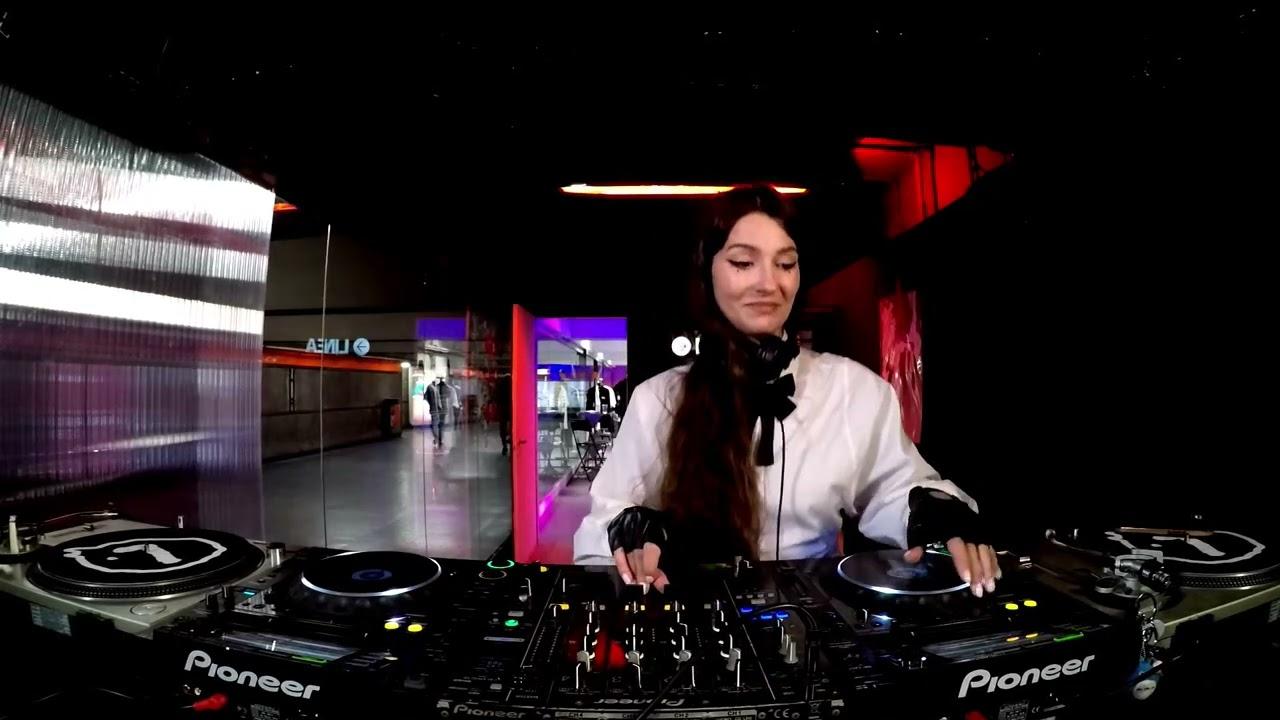 GESTALT E16 with KATE MIAO