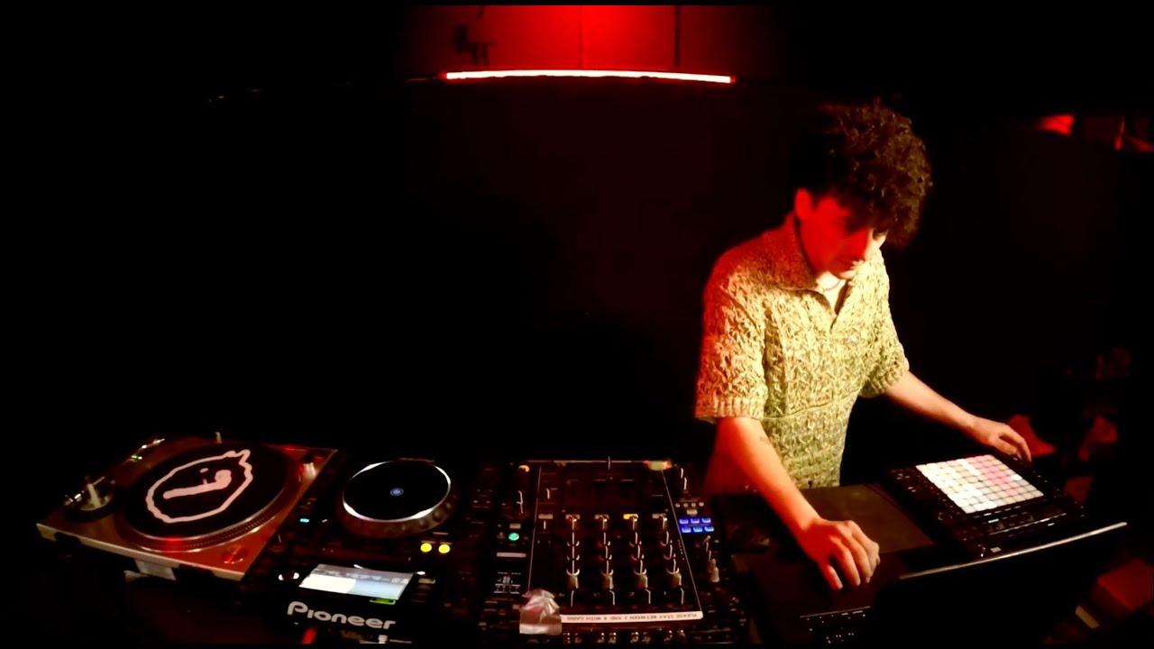 E L A invites MARCO MALDARELLA