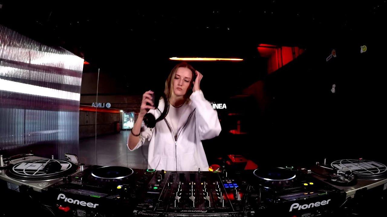 THE SATURN MOVEMENT E15 with CARLA SJØLUND