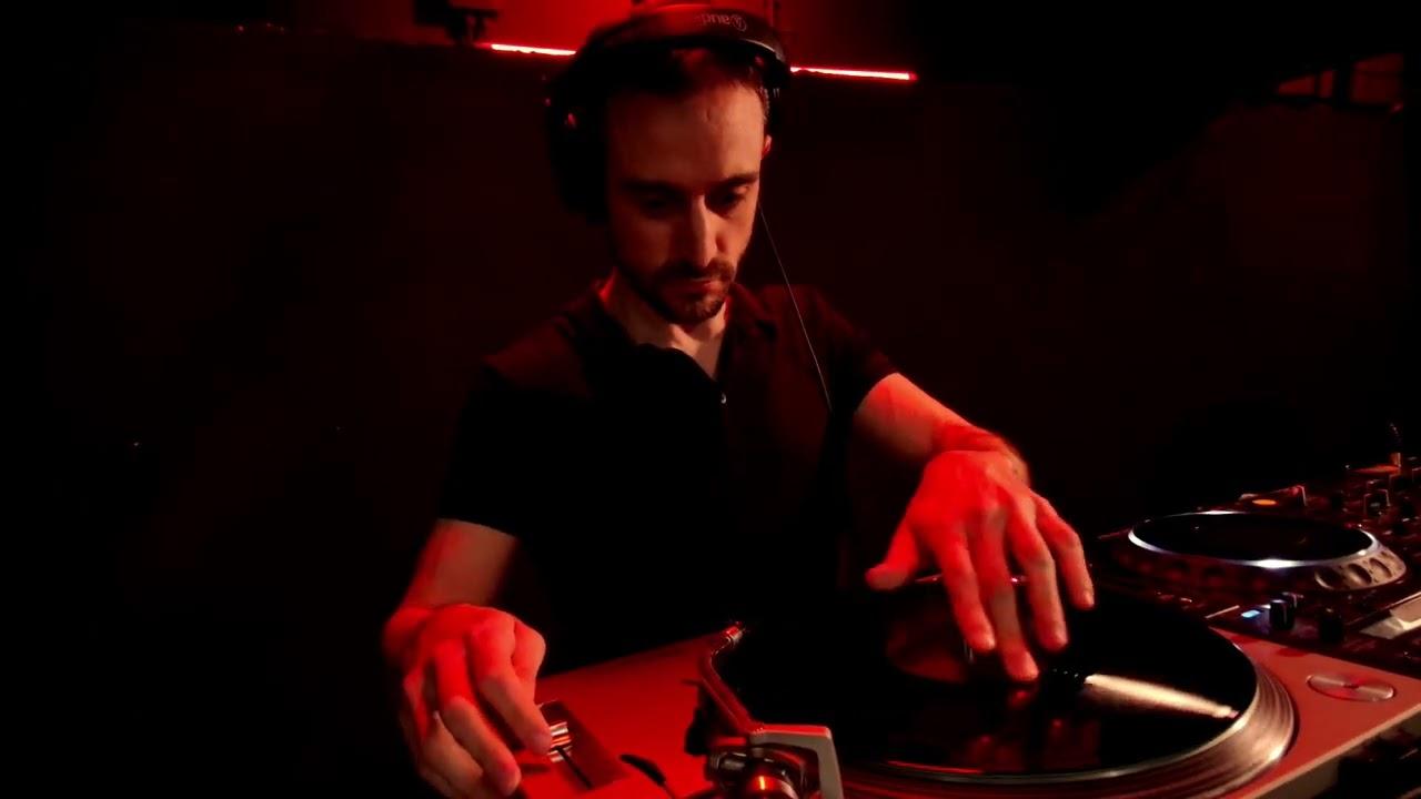 MILLESUONI E11 with DJ RAYNOR