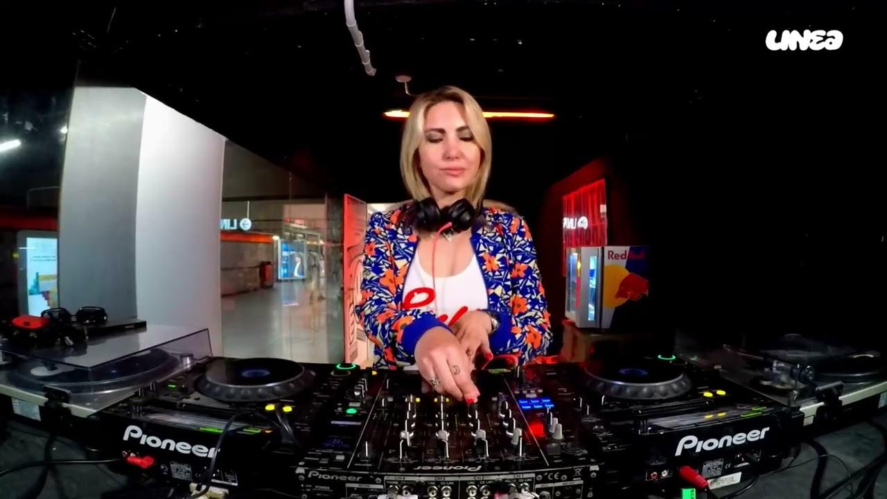 NORA BEE PRES. POLAROIDISCO E21 › LINEA • 04.06.2026