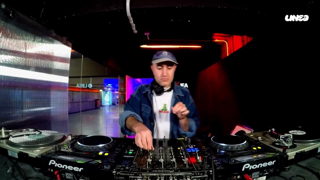 GLOMYLICIOUS E20 with VALERIO VAUDANO