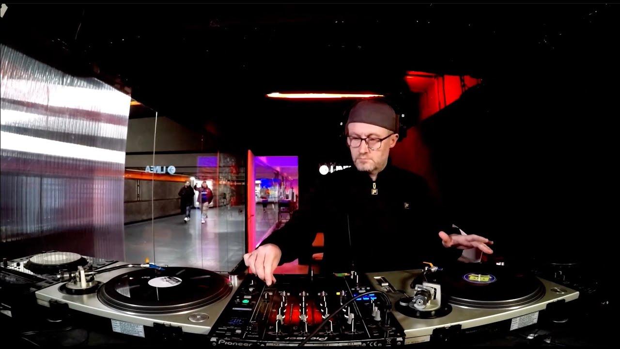 MIXOLOGY with ZIPPO aka VEEISWKD