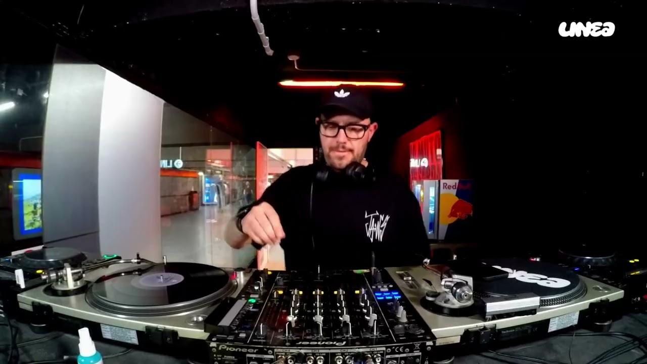 ALEX M