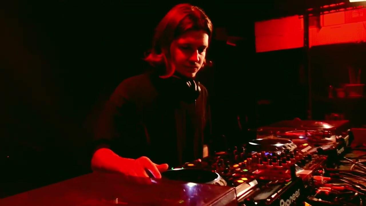MOUNTAIN GROOVE E02 with HUMAN ERROR